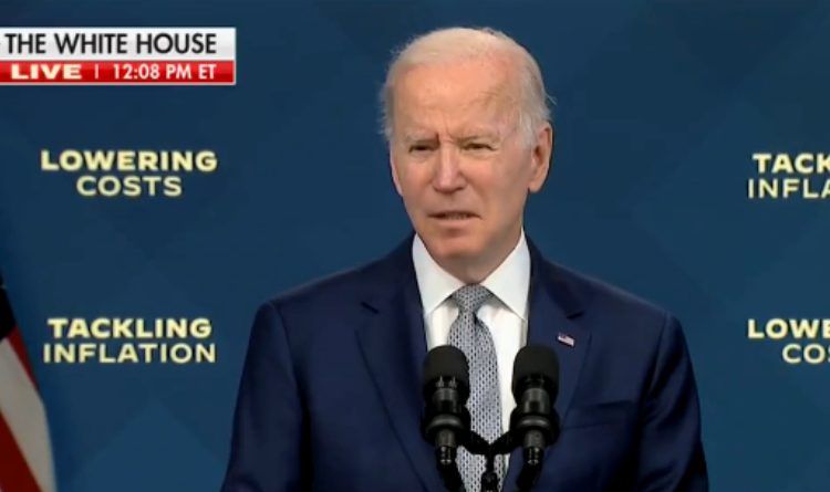 Biden Displaying A “Chaotic Hair” Gets Into Brutal Fight With Teleprompter On Live TV— Teleprompter Remains UNDEFEATED (Video)