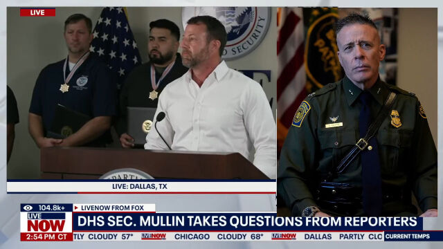 DHS Sec Markwayne Mullin Calls Border Patrol Legend Greg Bovino “Irrelevant” and Says “I Don’t Know Who He Is” — Bovino Strikes Back and Ignites Massive MAGA Pushback (Video) DHS Sec Markwayne Mullin Calls Border Patrol Legend Greg Bovino “Irrelevant” and Says “I Don’t Know Who He Is” — Bovino Strikes Back and Ignites Massive MAGA Pushback (Video)